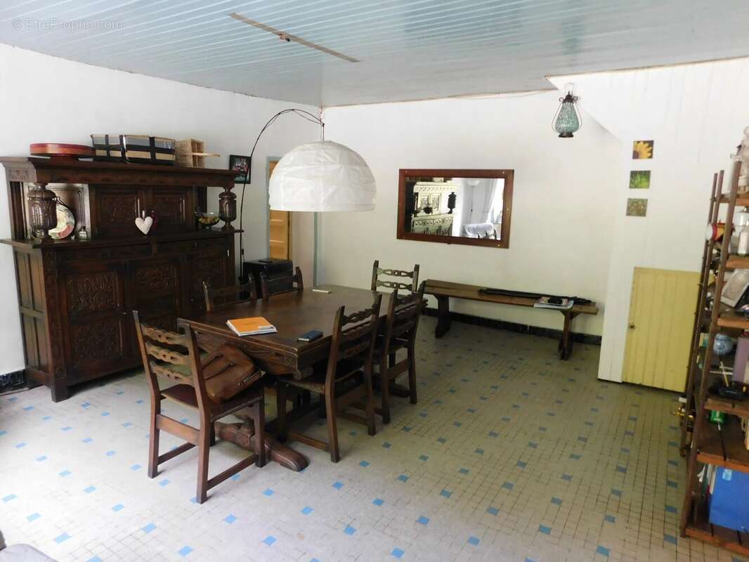 Saint-hernin maison en pierre à renover - photo 3