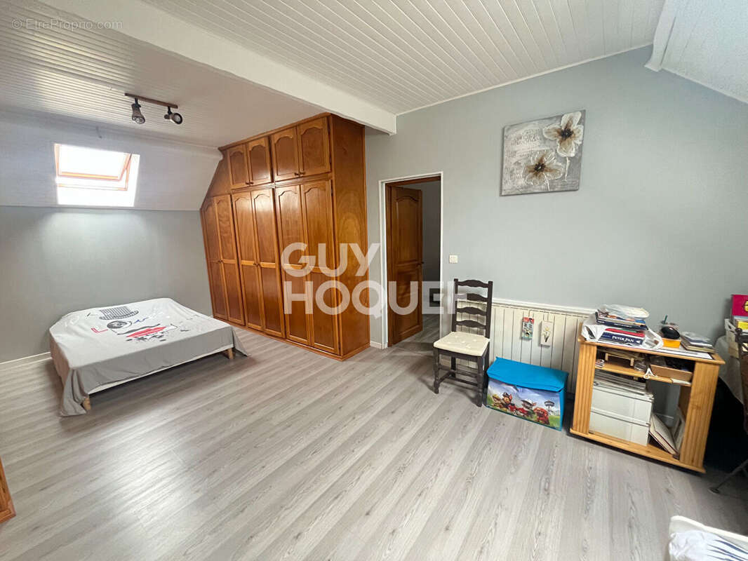 Maison 128 m² à Soissons  - photo 8