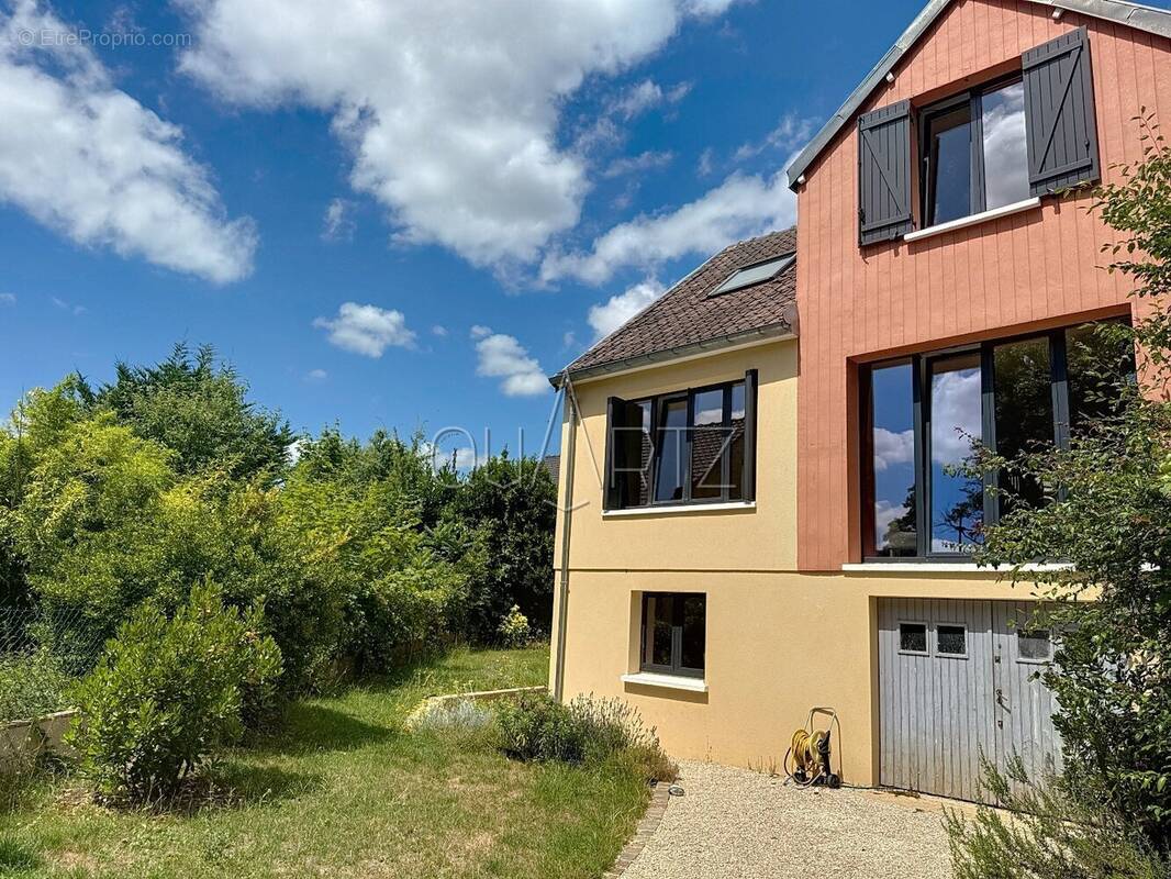 Maison à LE CHESNAY