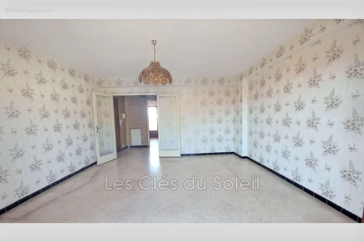 Appartement à LA VALETTE-DU-VAR