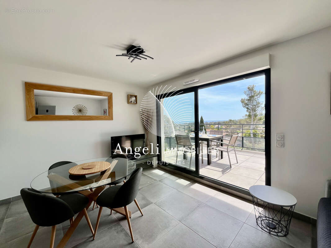 Appartement à FREJUS