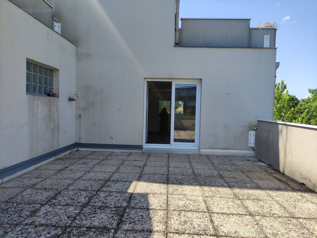 Photo 1 - Appartement à LORMONT