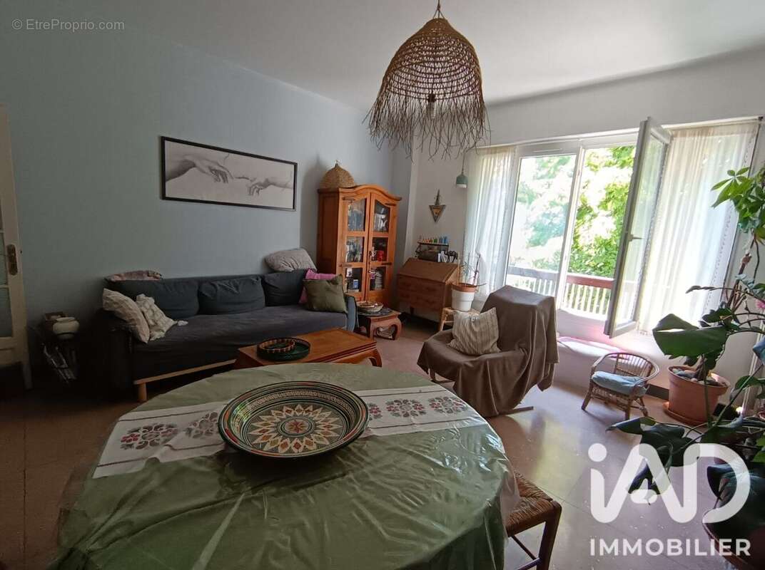 Photo 2 - Appartement à MARSEILLE-1E