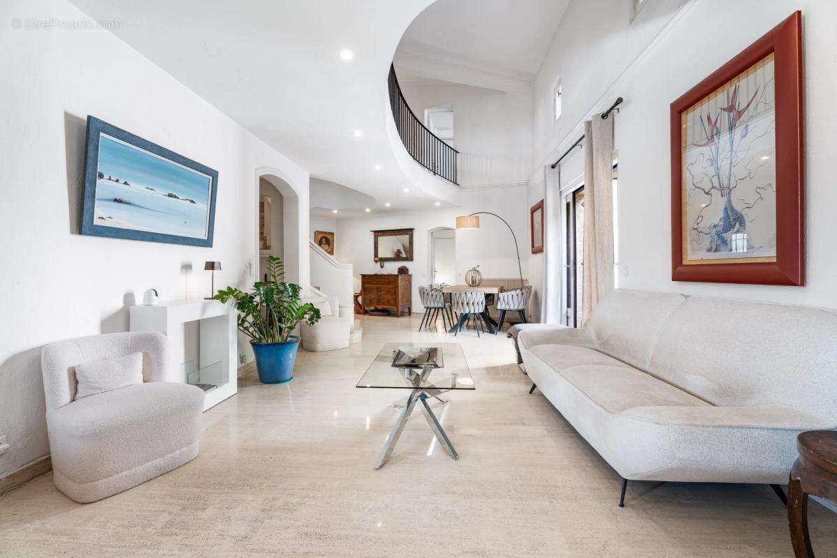 Maison à CANNES
