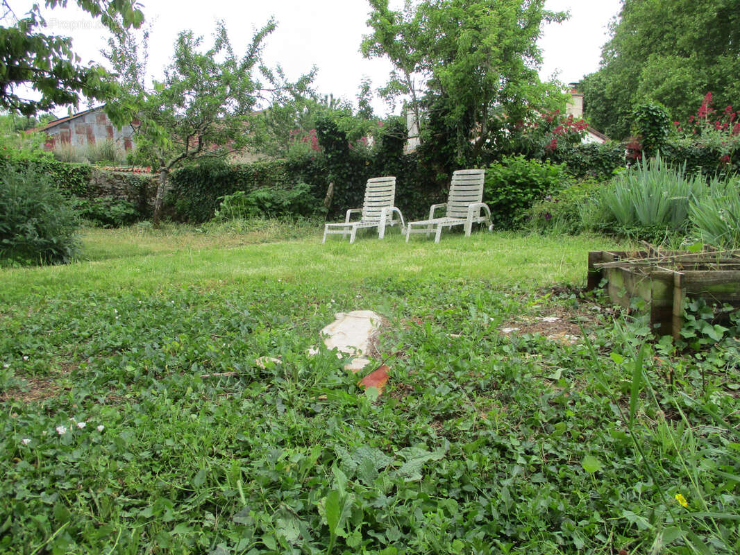 Maison à CEAUX-EN-COUHE