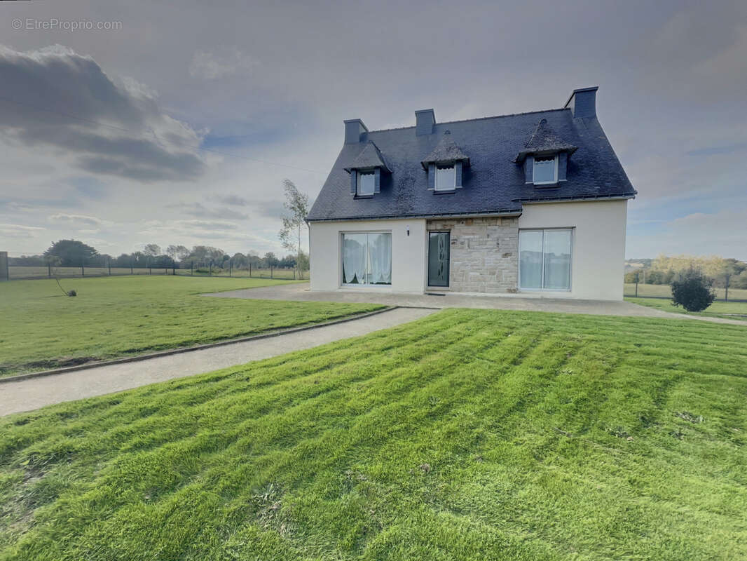 Maison à LA CHAPELLE-NEUVE