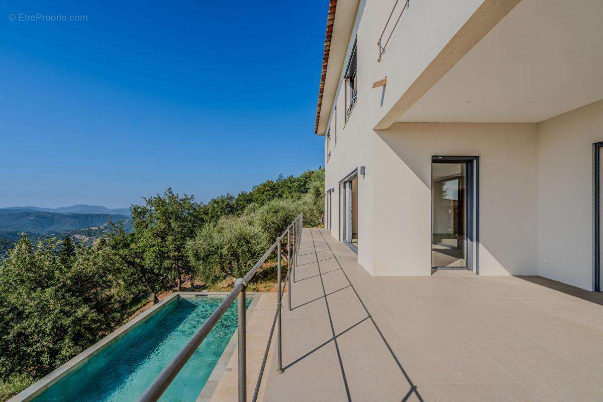 Villa neuve contemporaine vue  panoramique  Proche Cabris - photo 4