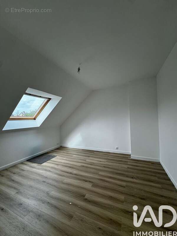 Photo 2 - Maison à VAUREAL