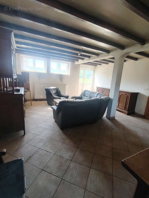 Maison à DAMPVITOUX