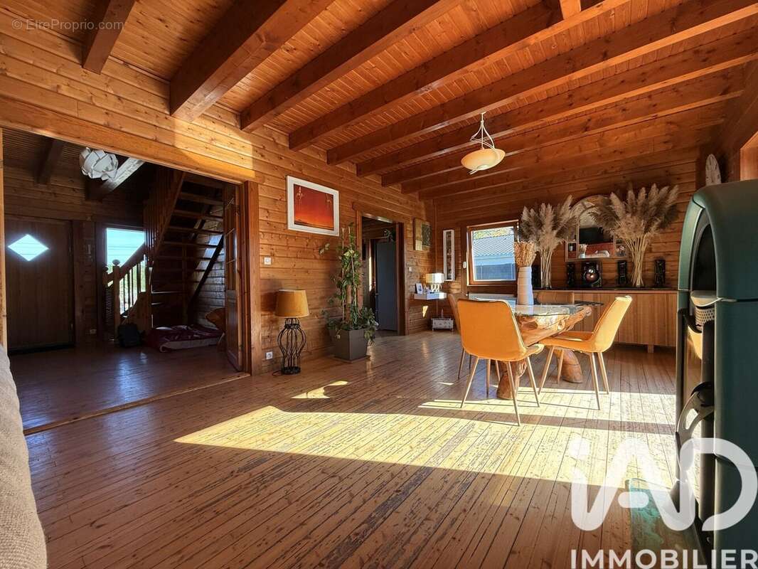 Photo 6 - Maison à JASSERON