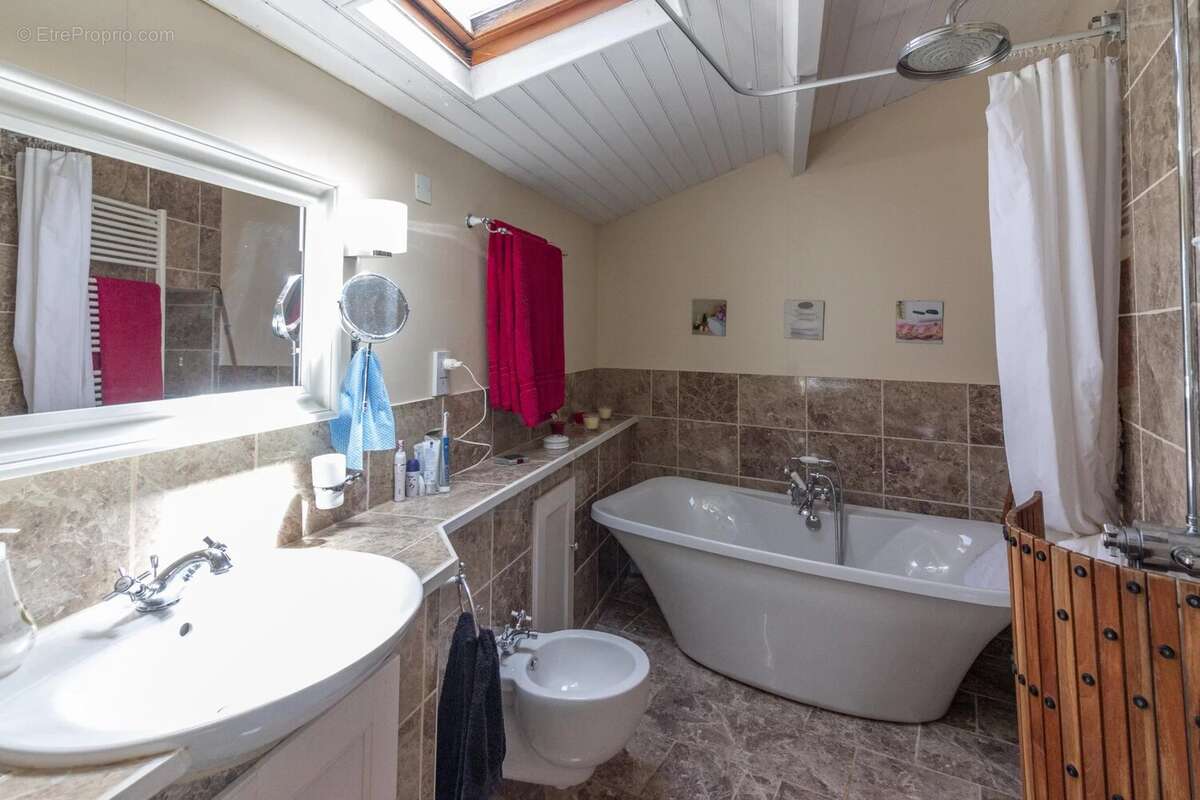 Charmante maison de village de 3 chambres avec piscine près de Jarnac - photo 8