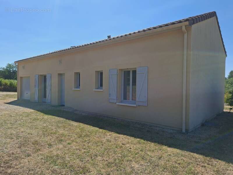 Maison de plain-pied -3 chambres - sans travaux- à Pressignac Vicq (24) - photo 3