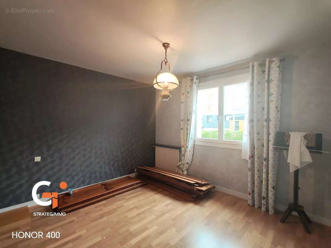 Maison à SAINT-ETIENNE-DU-ROUVRAY