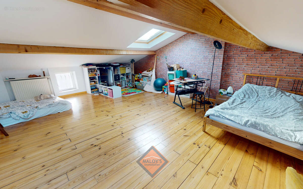 Maison à SAINTE-FOY-LES-LYON