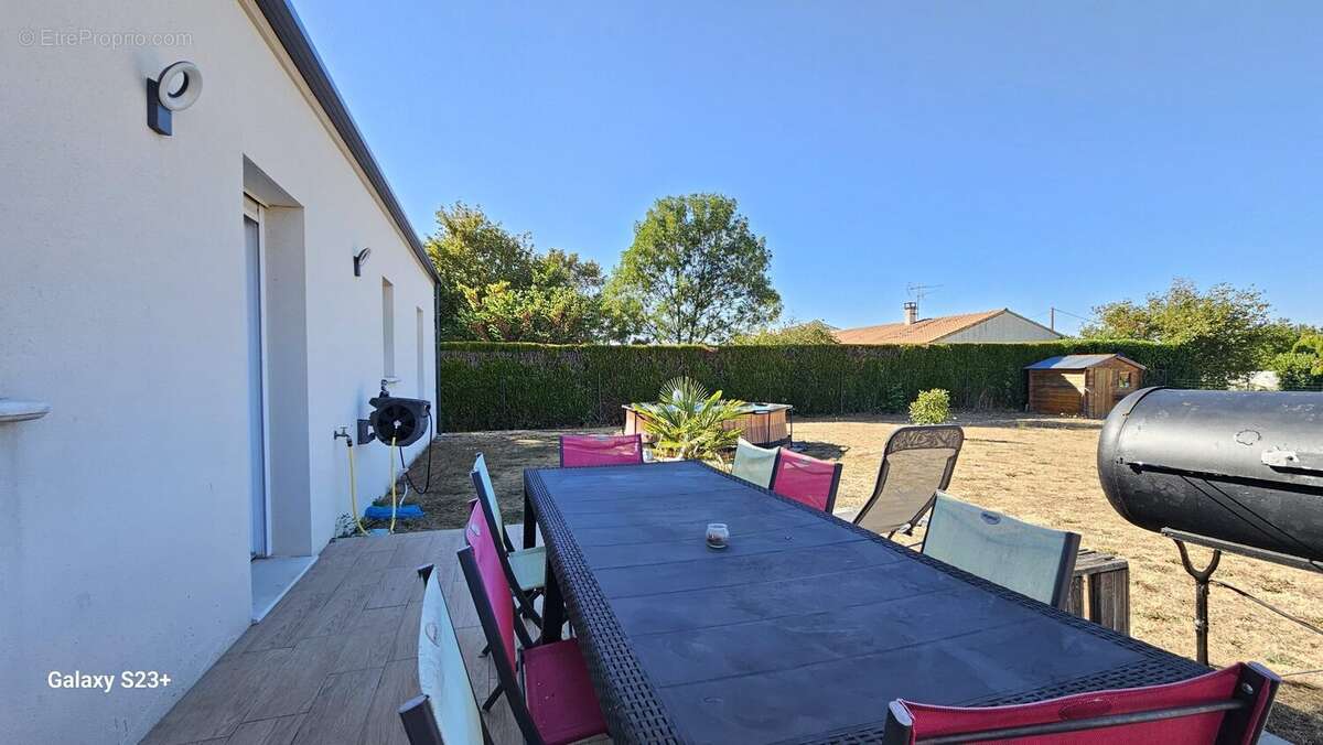 Maison 85 m² à Vallans  - photo 9