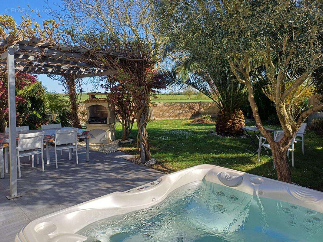 Maison à LA ROCHENARD