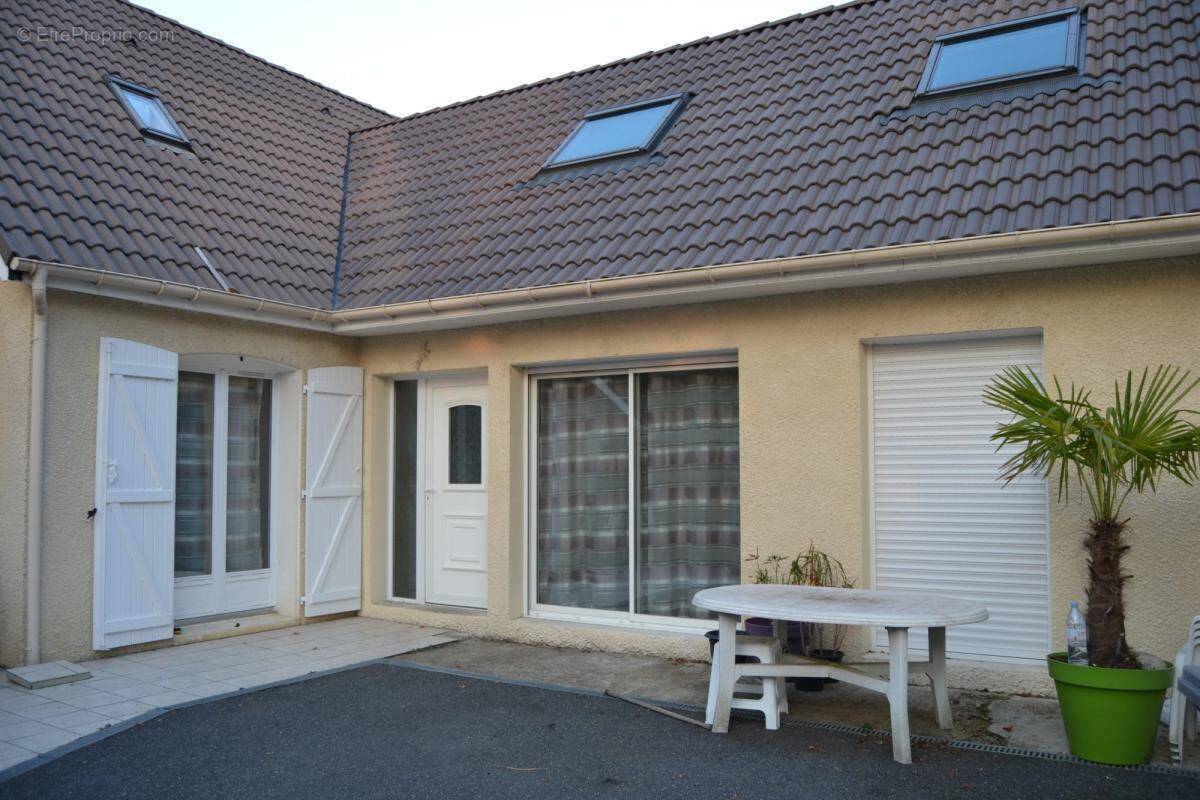 Maison à OSSUN