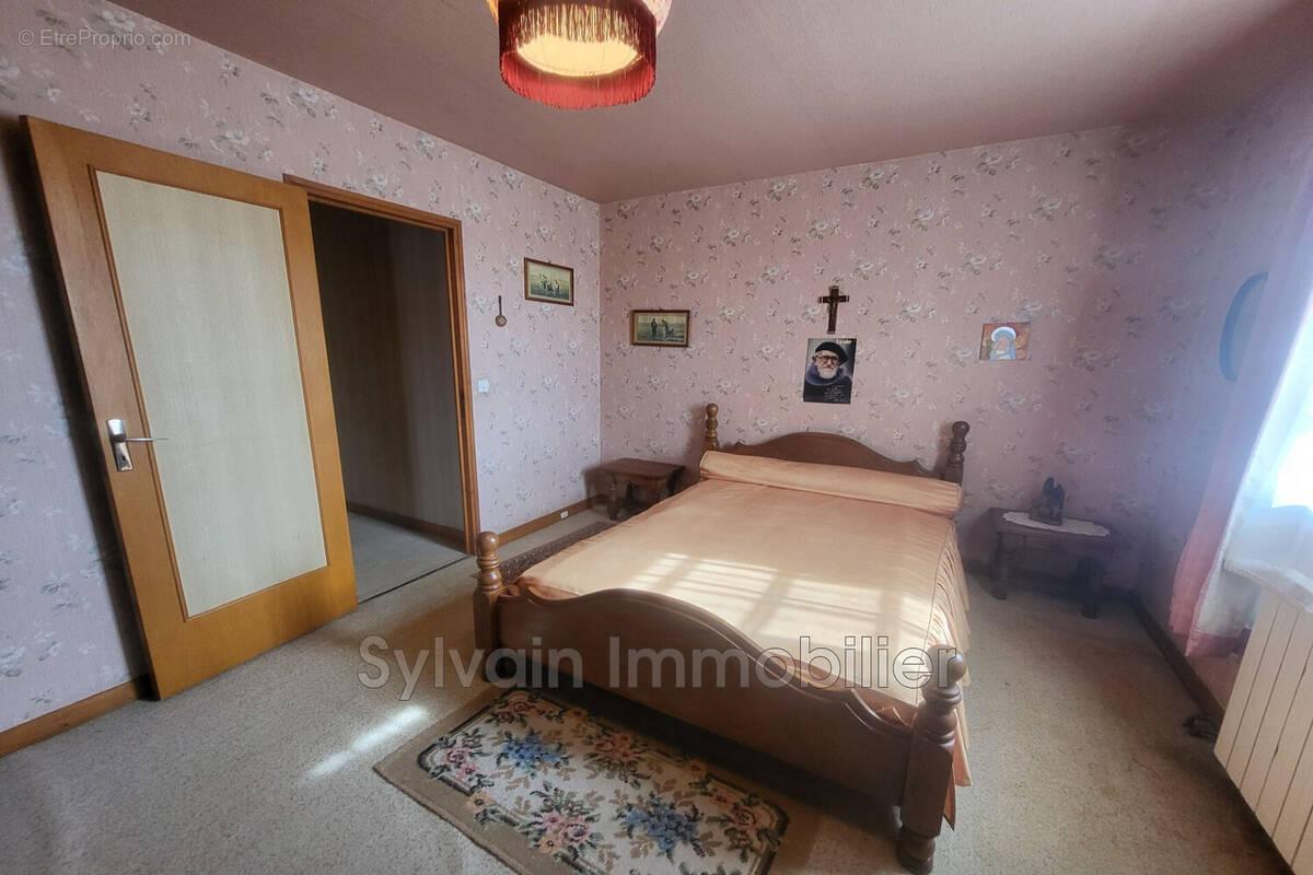 Maison 178 m² à Songeons  - photo 8