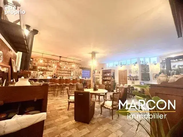 Propriete de caractere avec espace professionnel - photo 31