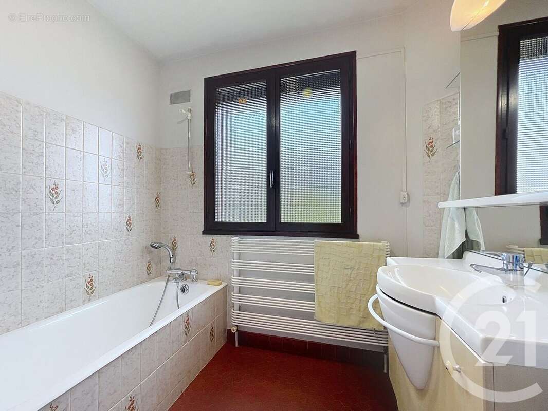 Maison à BOISSEY-LE-CHATEL