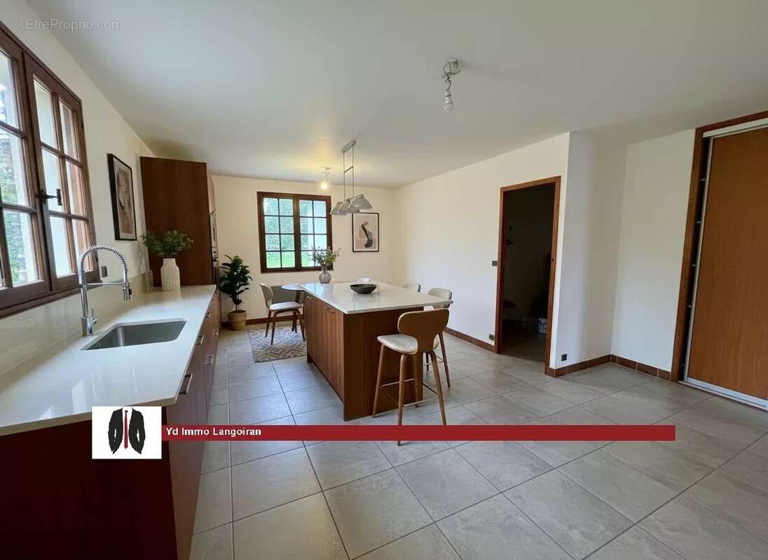 Maison à SADIRAC
