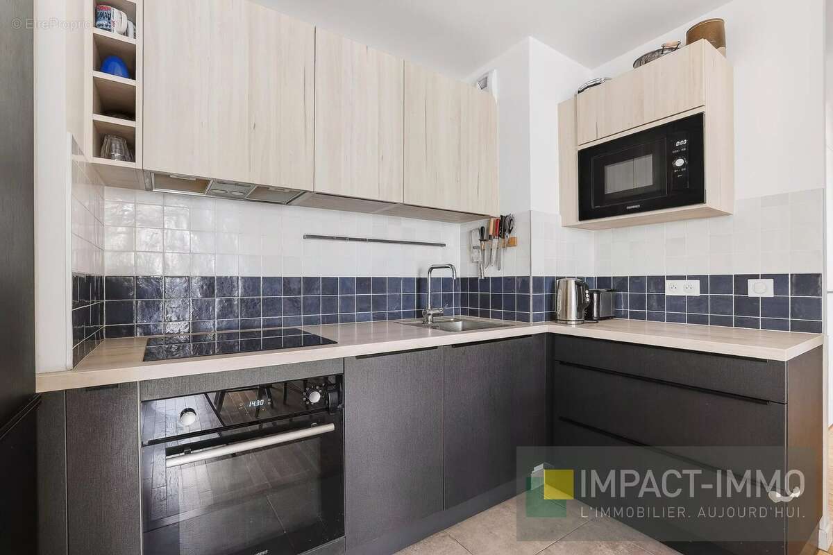 Appartement à COURBEVOIE