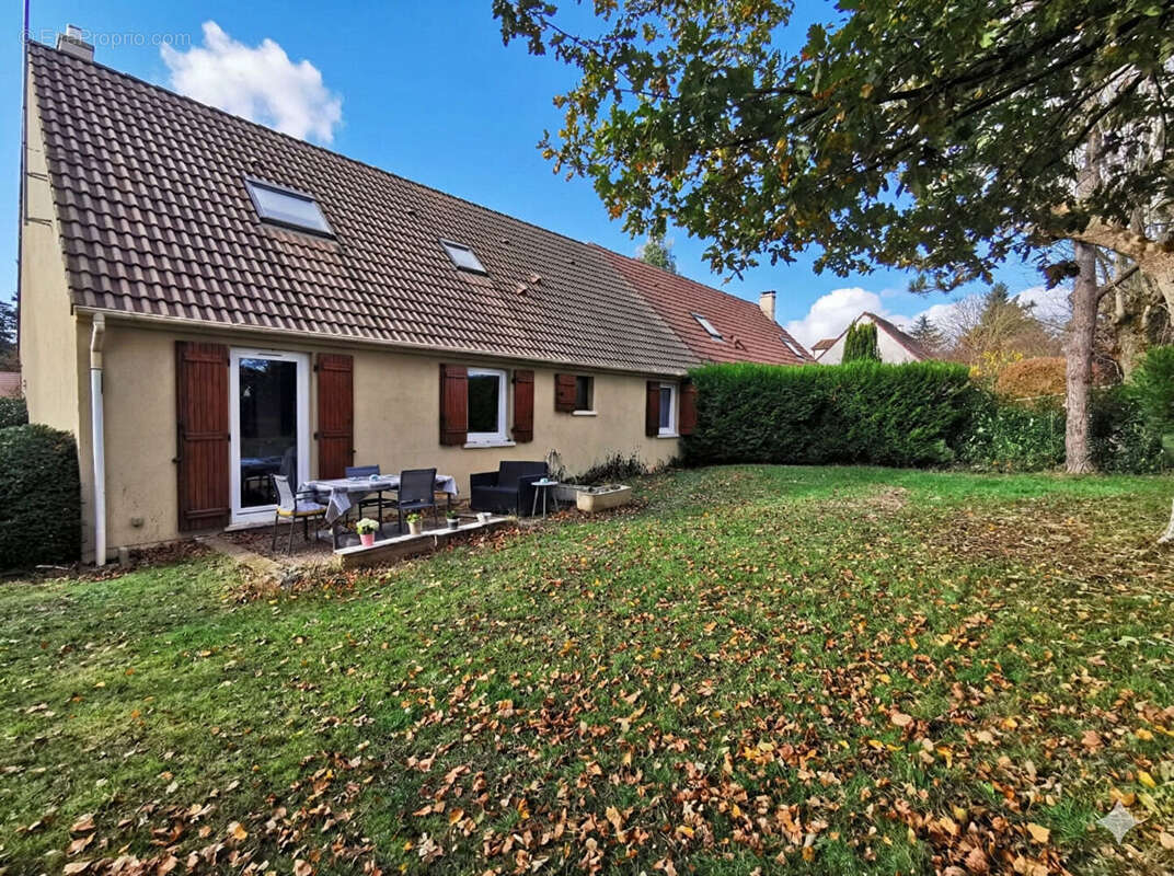 Maison à HANCHES