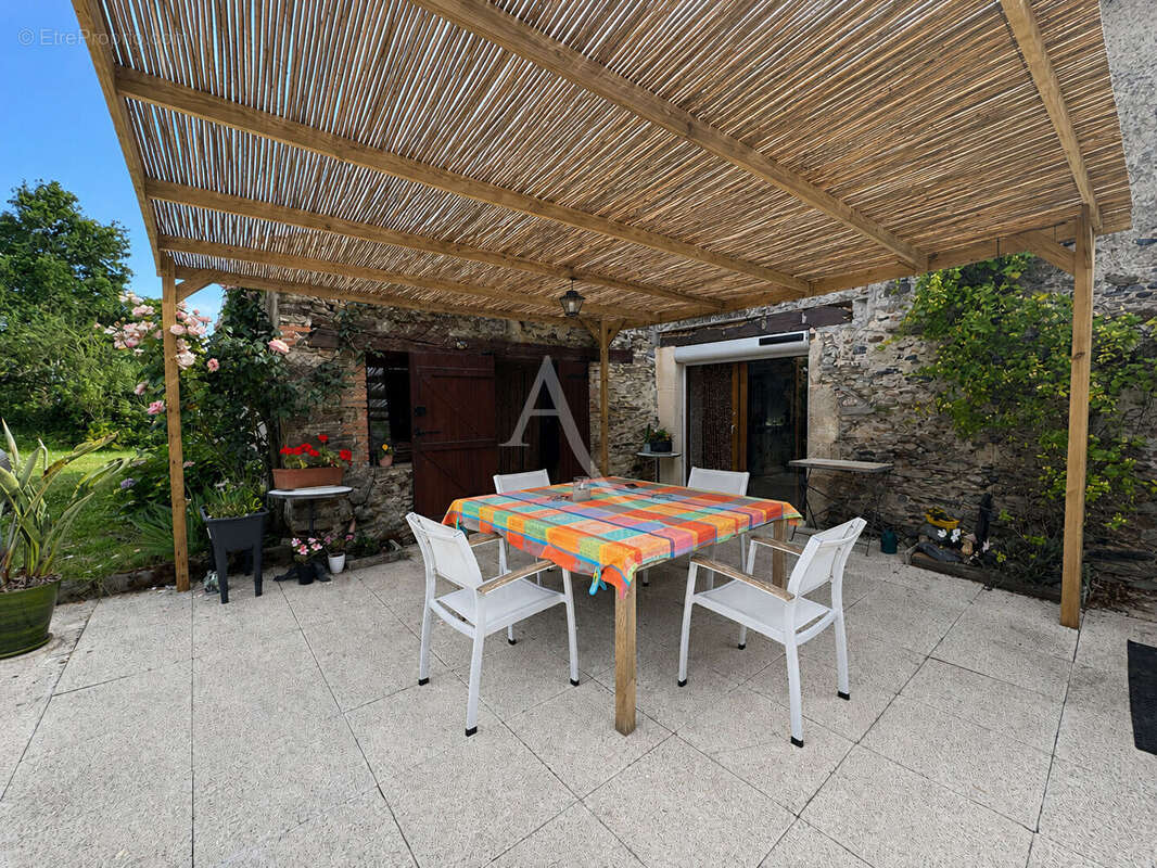 Maison à LA CHAPELLE-HERMIER