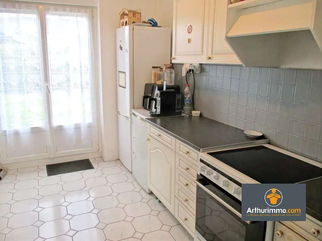 Maison à NEUFCHATEL-SUR-AISNE