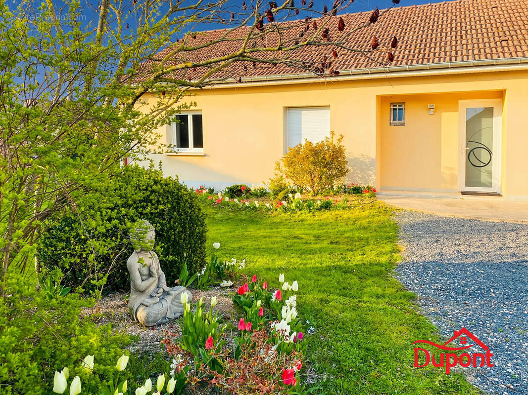 Maison 110 m² à Vraux  - photo 2