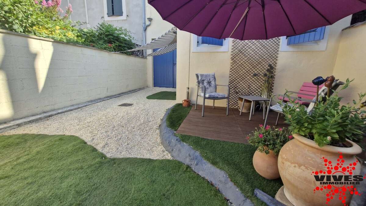 Canal du Midi  Maison rénovée avec terrasse, cour et garage - photo 14