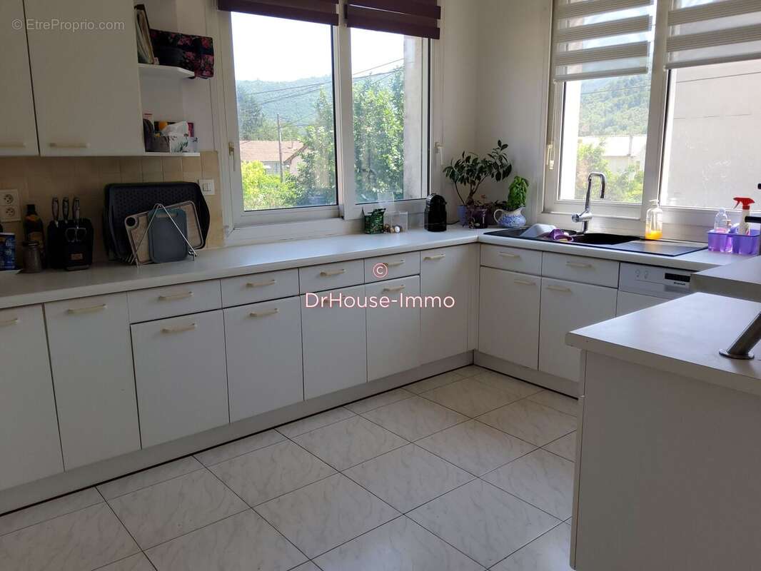 Maison à MOLIERES-SUR-CEZE