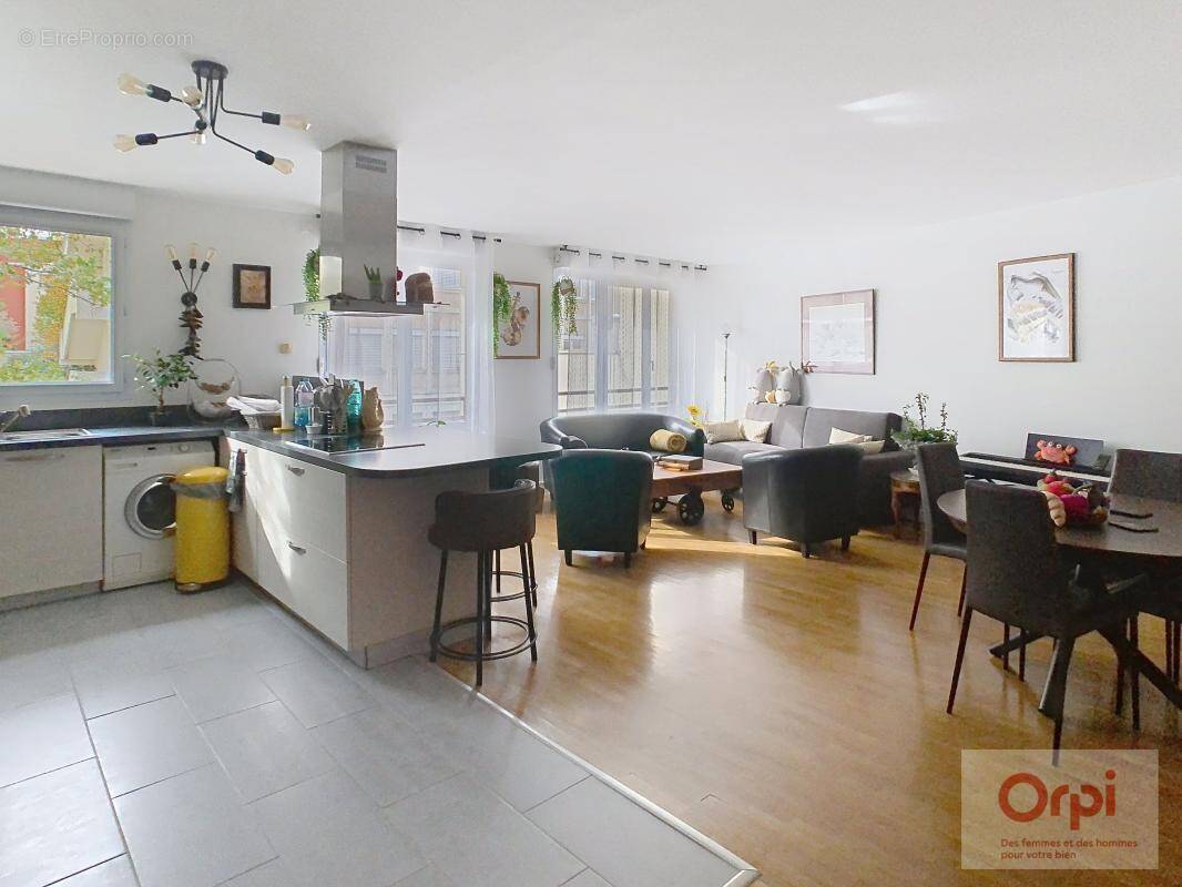 Appartement à ISSY-LES-MOULINEAUX