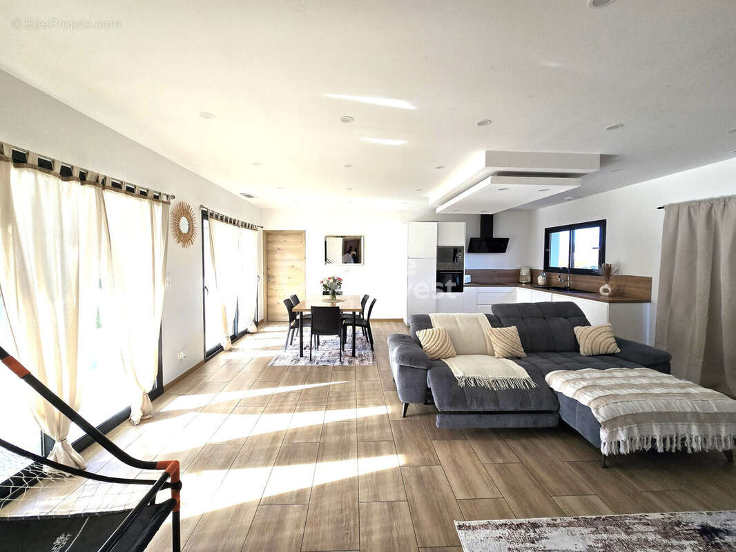 Maison à CASTELSARRASIN