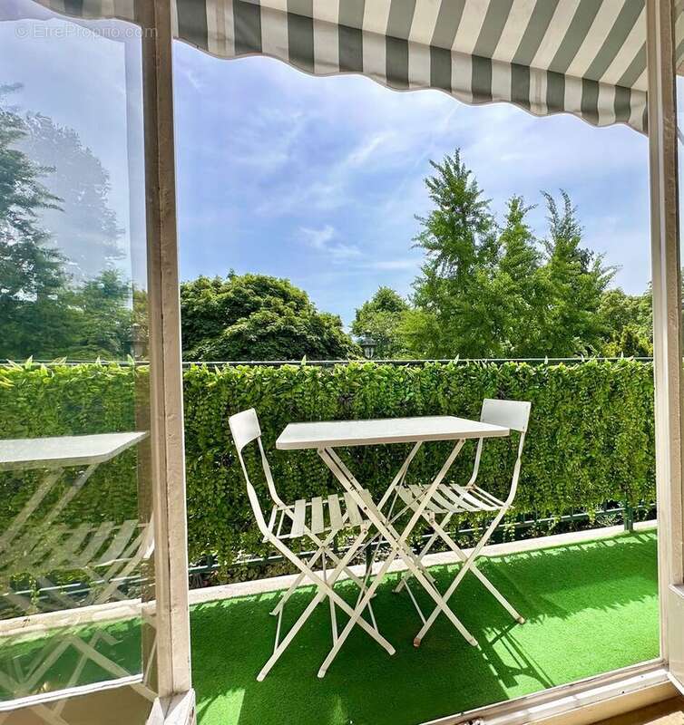 Appartement 165 m² à Paris-16e  - photo 4