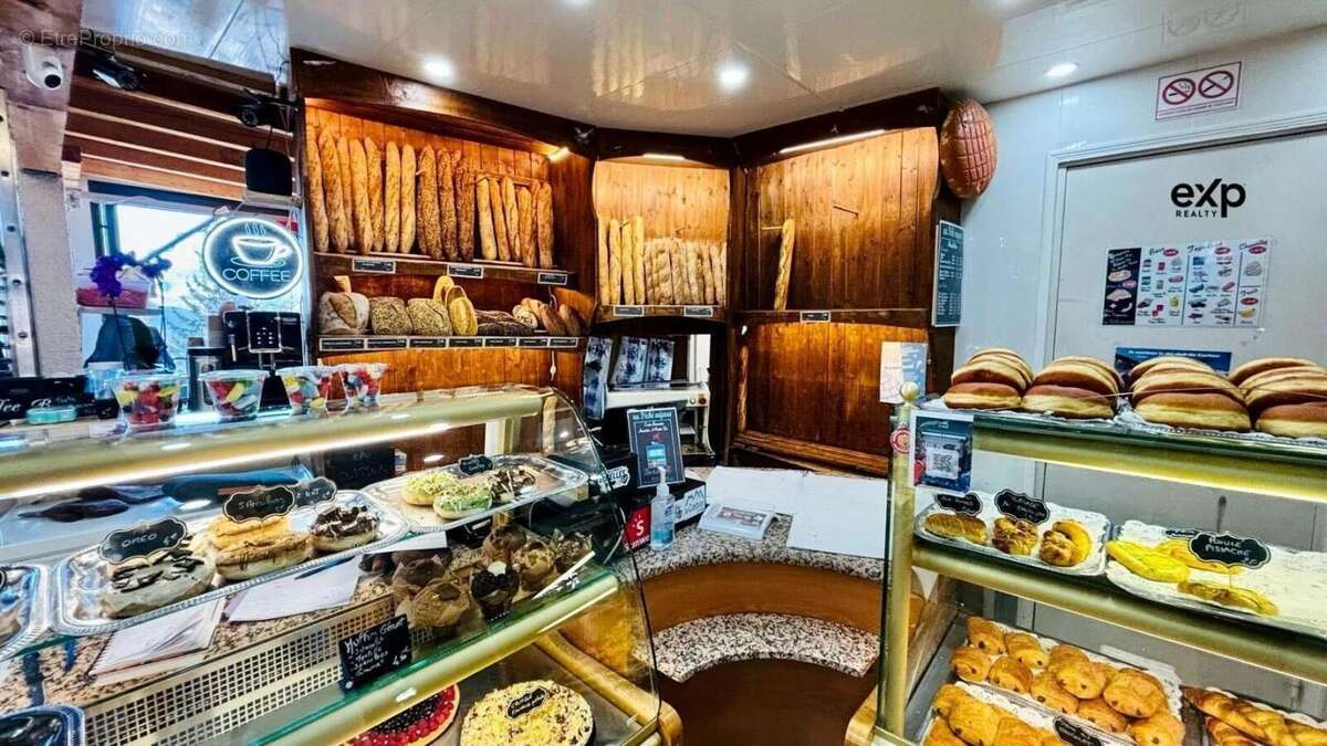 Commerce à VILLAREMBERT