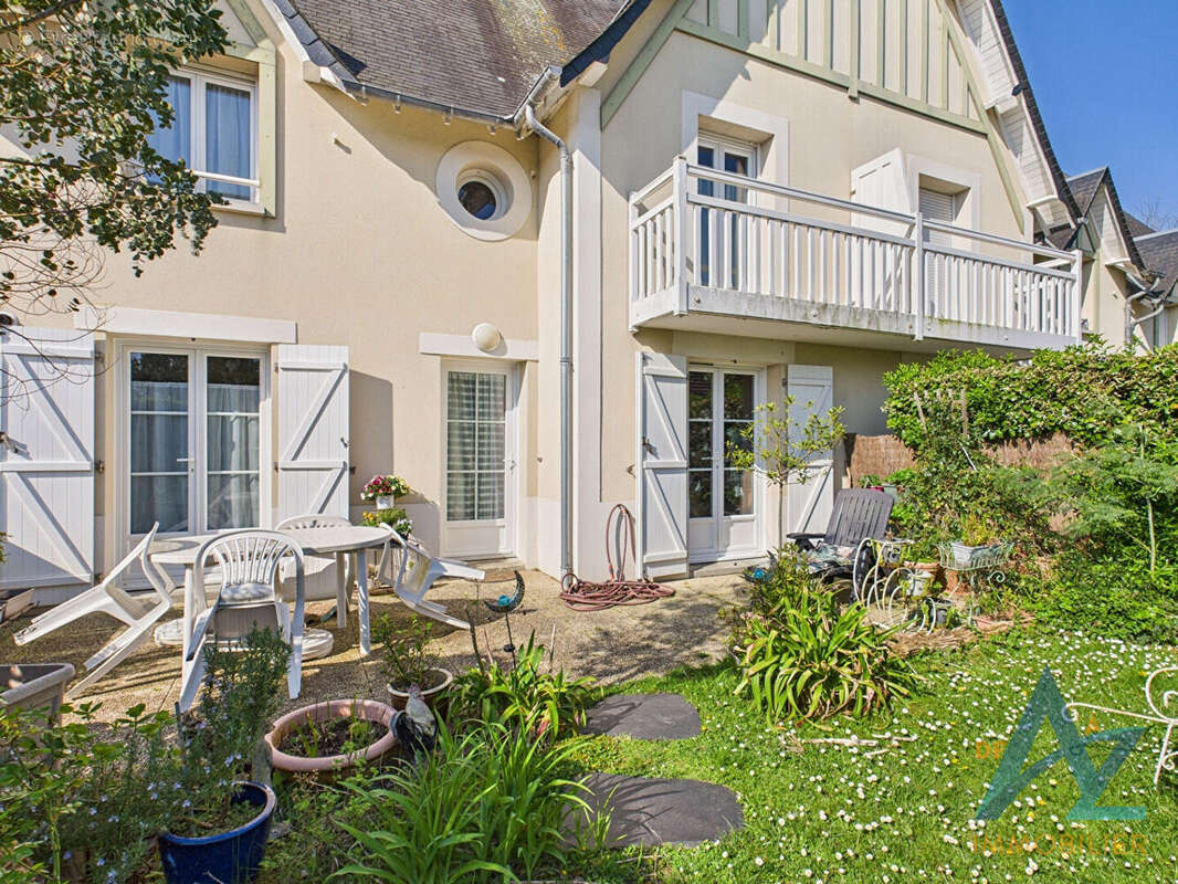 Maison à MERVILLE-FRANCEVILLE-PLAGE