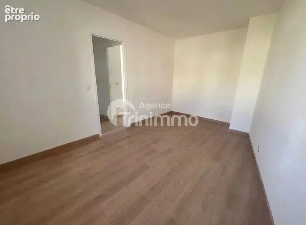Vente Saint Saturnin Les Avignon Maison 4 pièces - photo 2