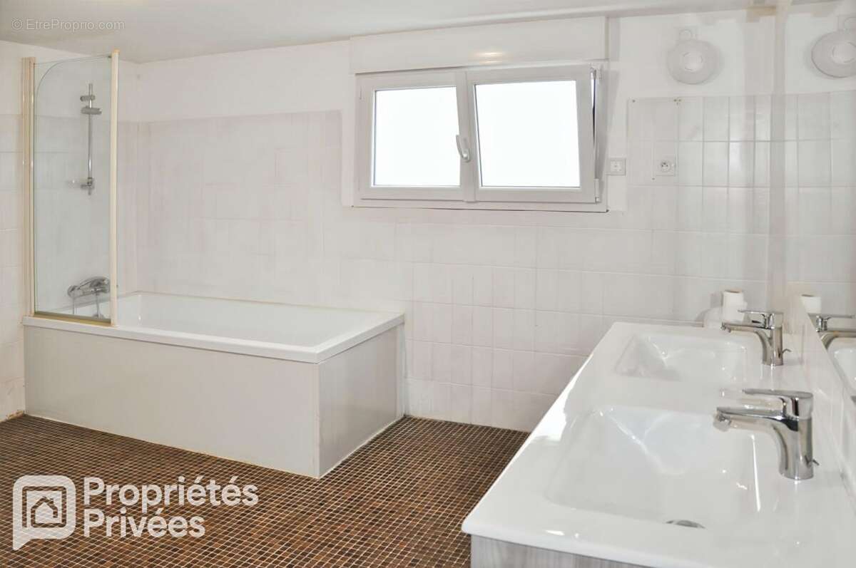 Maison Ahuille 7 pièce(s) 102 m2 - photo 8