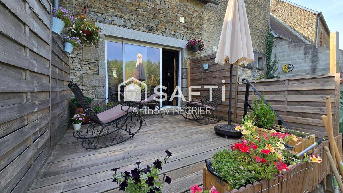 Maison 117 m² à Saint-Pierre-Du-Regard  - photo 6