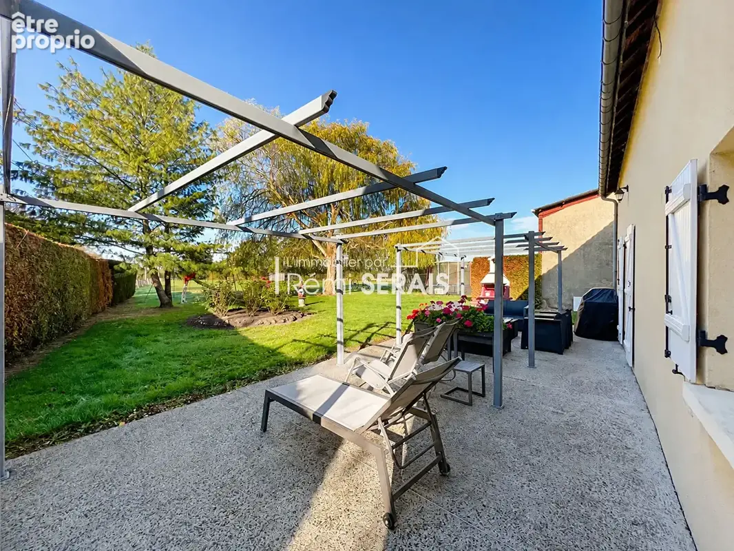 AUBE - Deux maisons, un grand terrain et un potentiel exceptionnel ! - photo 4