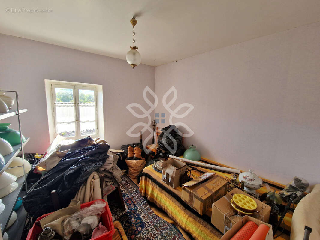 Autre à VILLENEUVE-D&#039;ALLIER