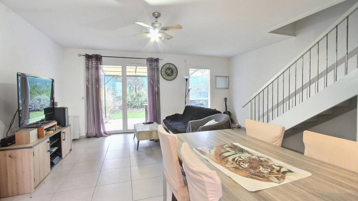 Maison à LE CANNET-DES-MAURES