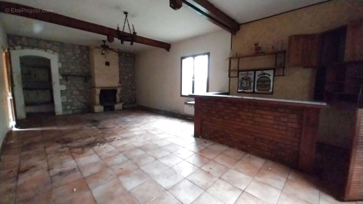 Maison à PETIT-BERSAC