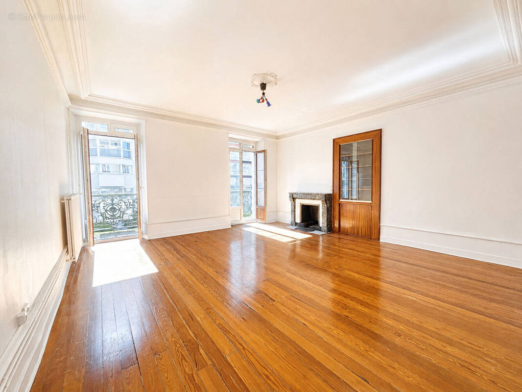 Appartement à AIX-LES-BAINS