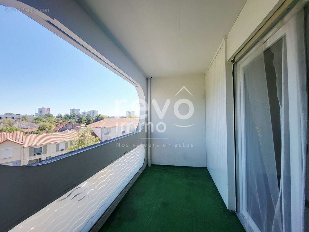 Appartement t2 - 54 m² - garage - photo 8