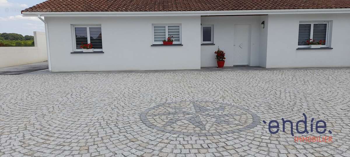 Maison à MOUSCARDES