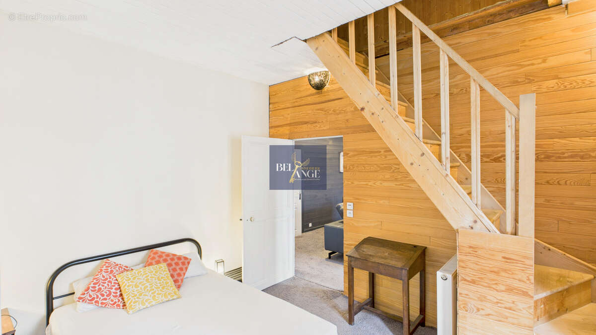 Maison à VILLENEUVE-DE-BERG