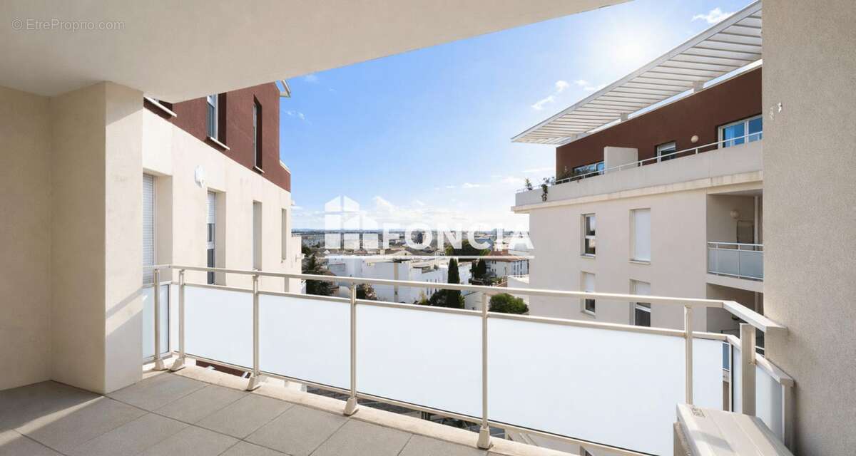 Appartement à NIMES