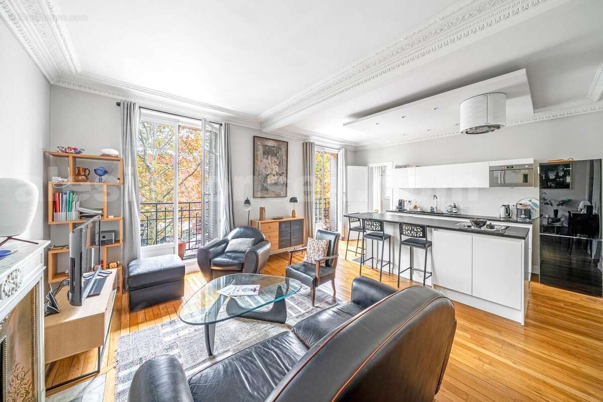 Photo n°2 - Appartement à PARIS-14E